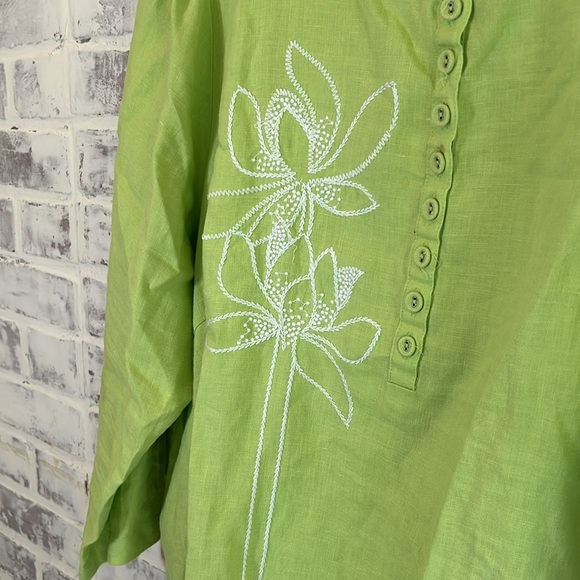 Alexandra Bartlett Women's Size 3X Lime Green Embroidered 100% Linen Top Coastal - Picture 3 of 9